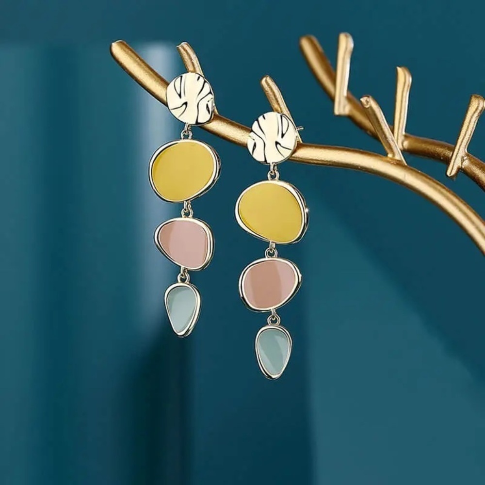 *BETTE* Gold x Multicolor Fashion Dangle Earrings - Picture 2 of 8
